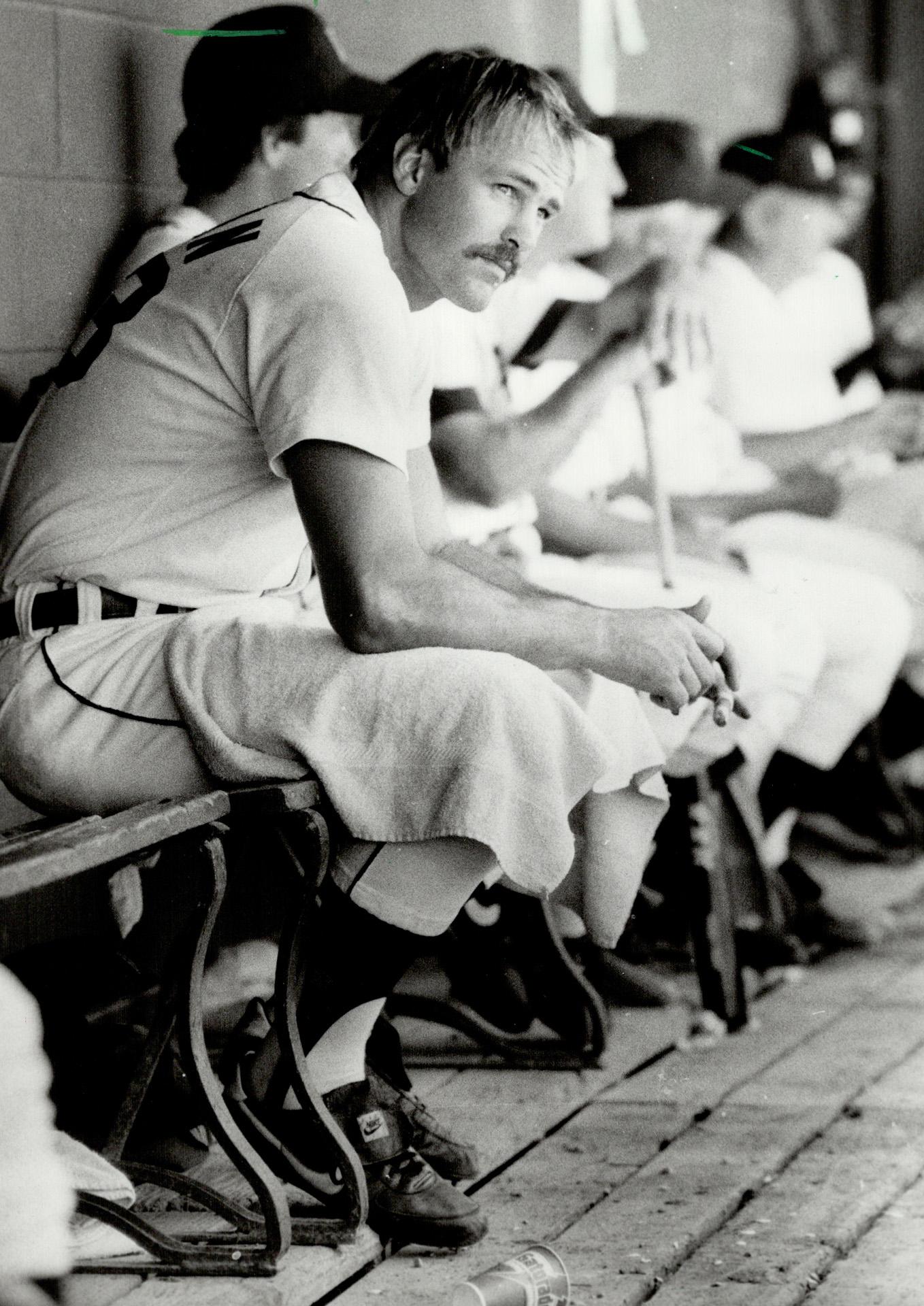 Former Detroit Tiger Kirk Gibson, left, chats with Jack Morris and