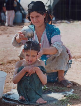 Kurds - Silopi, turkey refuge camp