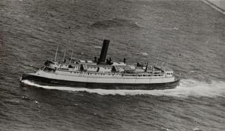 Intercepted by British warships off Palestine, the former President Warfield, renamed Exodus 1947, shown here, with 4,50 refugees aboard, was reported(...)