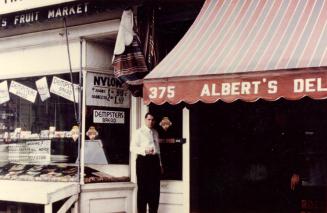 Betty's Fruit Market & Albert's Deli, 1960 circa 375 Broadview Avenue
