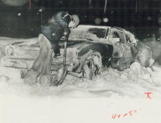 Six hours after his wife abandoned her car in a drift on Steeles Ave