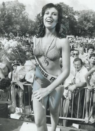 Bikini pageant: Toronto Island