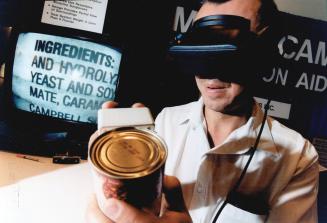 Chris Teodoridis, Device magnifies printed words on to TV screen or Virtual reality visor