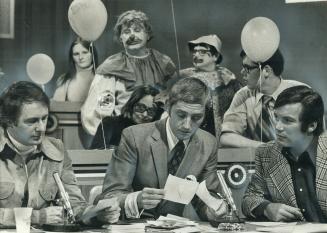 More than 100 showbusiness personalities gave up their weekend to participate in the Society for Crippled Children telethon at CFTO-TV studios, among (...)