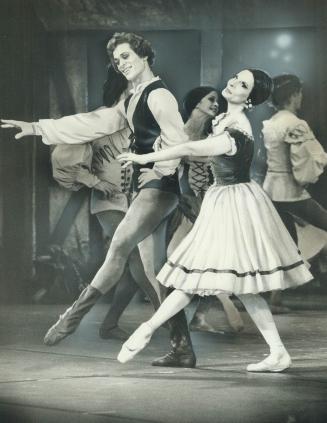 Alicia Alonso and her Ballet Nacional de Cuba restore its dramatic sprine to the classic ballet Giselle, stregthening its story and investing countles(...)