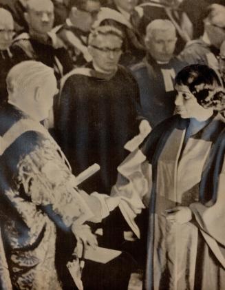 Chancellor Sterling presents degree to Marian Anderson in Kingston