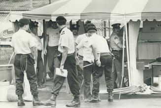 Sports - Olympics - (1976) - Montreal - Security