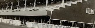 Little saratoga adds to its grandstand