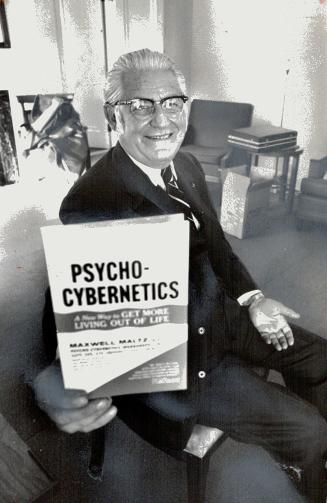 Dr. Maxwell Maltz, a plastic surgeon, has sold more than three million copies of his book Psycho-Cybernetics. His message is that the brain is a machi(...)