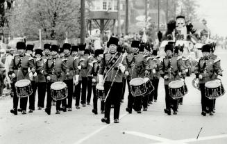 Parade marchers