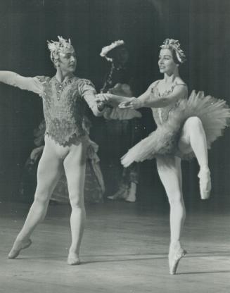 Merle Park with Graham Usher - Royall Ballet