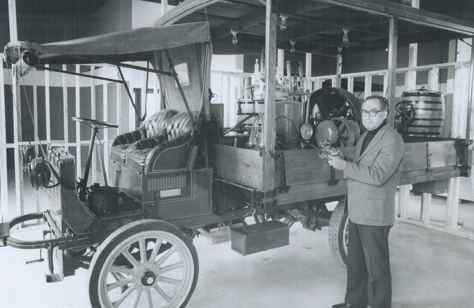 More than 10,000 items are included in the virtually unknown Ontario Agricultural Museum opened in 1975 on 92 acres near Milton. Because of provincial(...)
