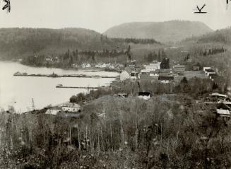 Base of prospectors' operations - A birdseye view of MacDiarmid, quaint Lake Nipigon fishing village, which is becoming a popular jumping off base for(...)