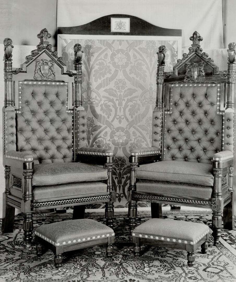 Seats for king and queen in legislature await