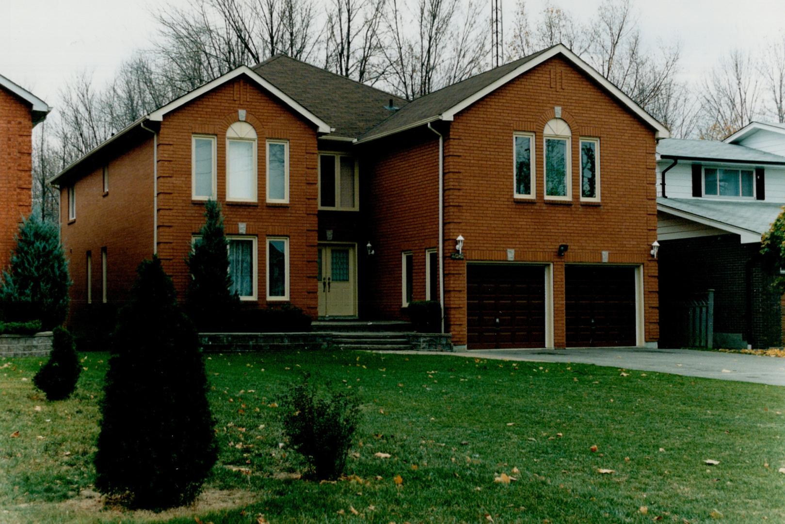 Canada - Ontario - Scarborough - Housing