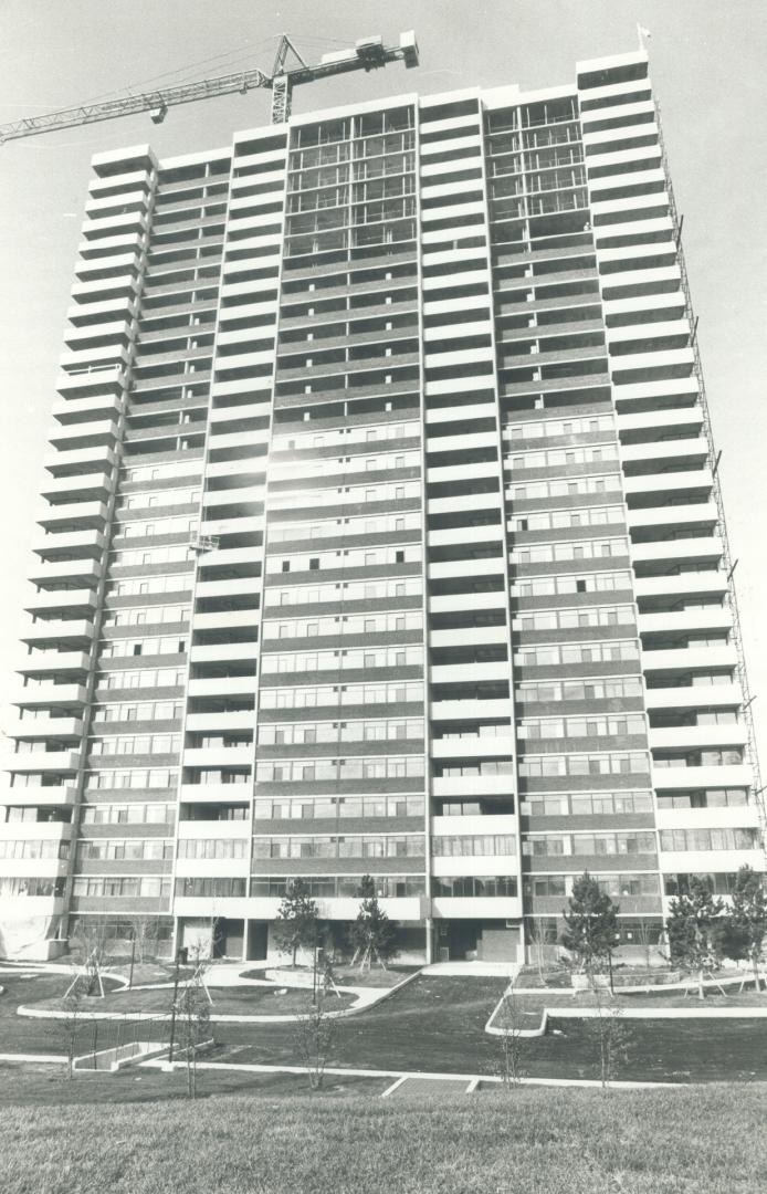 Forest Hills condominiums, just west of Bathurst St