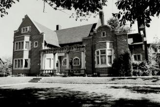 Mooredale House