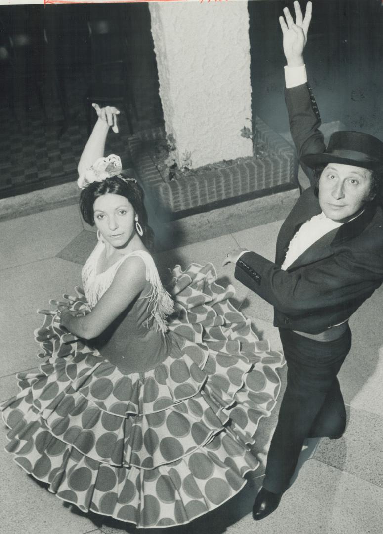 Paquita Rabazo and Ricardo Losantos dance the flamenco