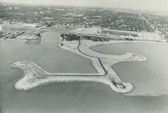 Image shows an aerial view of the Ashbridge Bay.