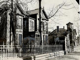 Academy of Medicine (left), Botany Bldg (right)