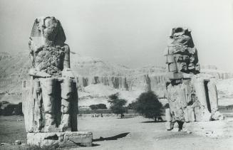Colossi of Memnon near valley of kings