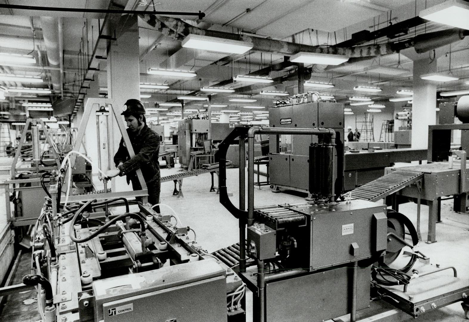 Canada - Ontario - Toronto - Toronto Star - Buildings - 1 Yonge St - Interior - Mailing Room