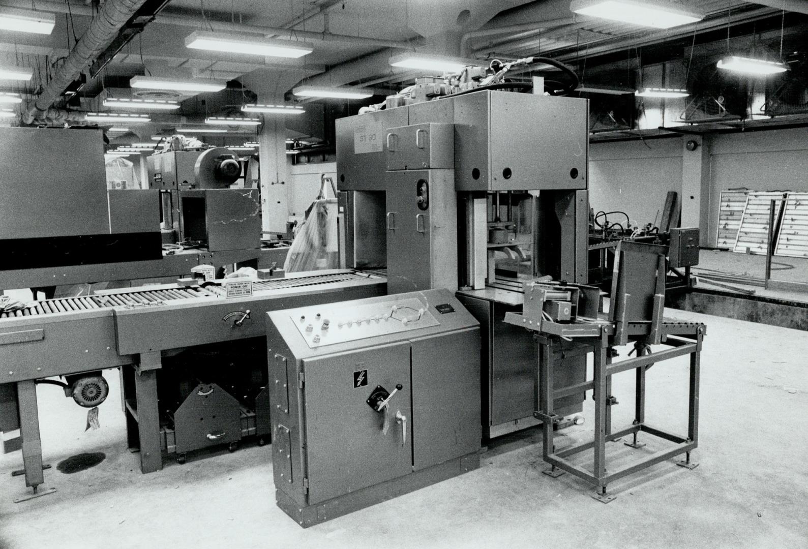 Canada - Ontario - Toronto - Toronto Star - Buildings - 1 Yonge St - Interior - Mailing Room