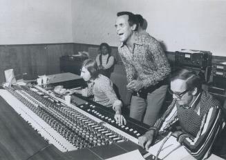 Harry Belafonte in RCA studios on mutual st