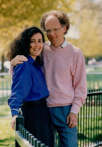 The 90-Second Therapist, written by family therapist Timothy Bentley (seen with his therapist-wife Esther Kohn Bentley), is marked by common sense