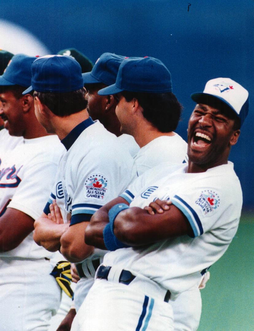 29 years ago today, Toronto Blue Jays outfielder Joe Carter played