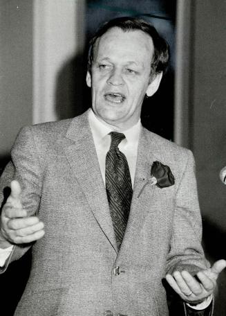 Jean Chretien: He doesn't want to be Québec Liberal leader