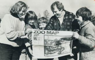 Checking zoo map yesterday before heading in are Mayor David Crombie, his sons, Jonathan, 10, and Robin, 11, and friends, Glenda Reid, 11, and David R(...)