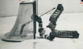 All in a nights work, as an all-star goalie for the Detroit Red Wings, these acrobatics were common for Roger Crozier