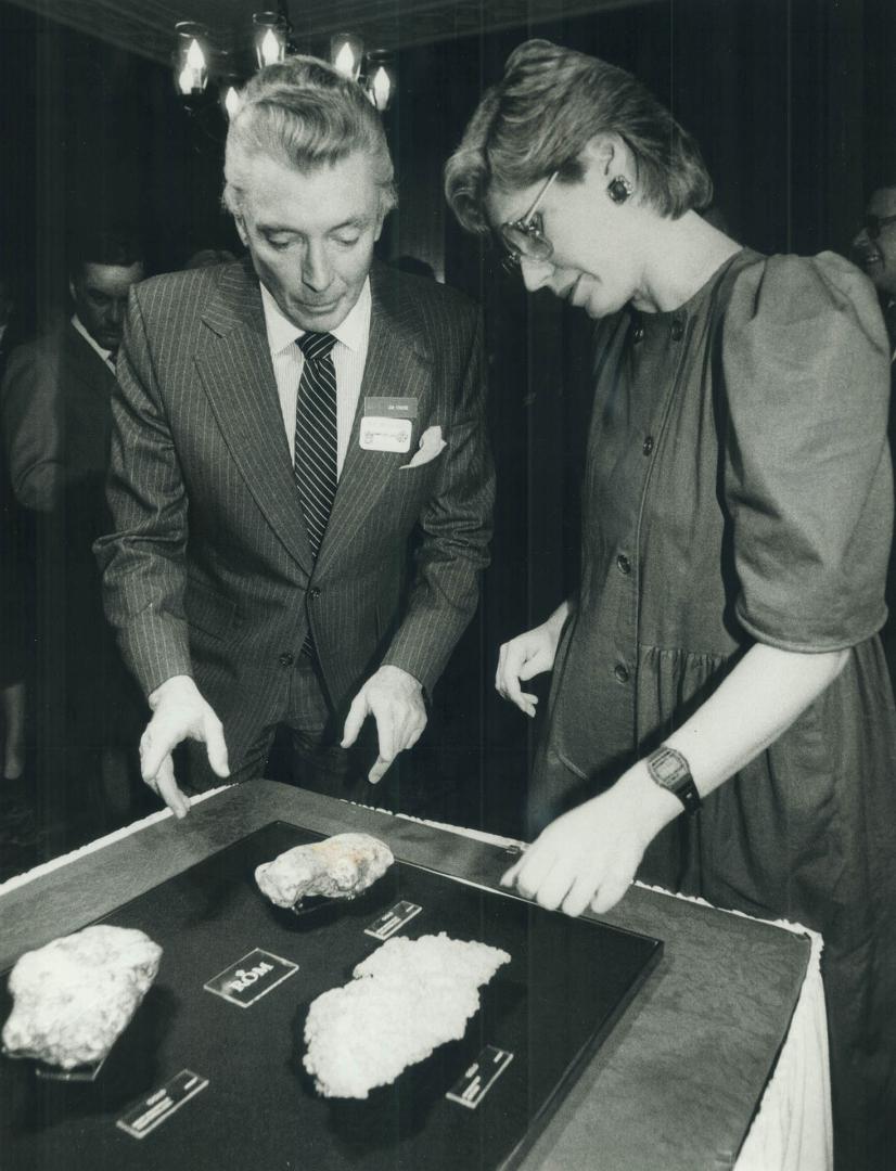 Rich in treasures only: Dr. James Cruise, director of the Royal Ontario Museum, and provincial Culture Minister Susan Fish examine three giant gold nu(...)
