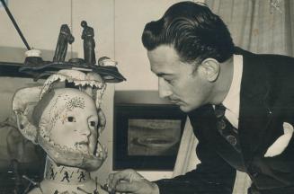 I hate simplicity in all its forms, says Dali, the painter who has gone beyond surrealism and now does paranoiac pictures. To prove his distaste for c(...)