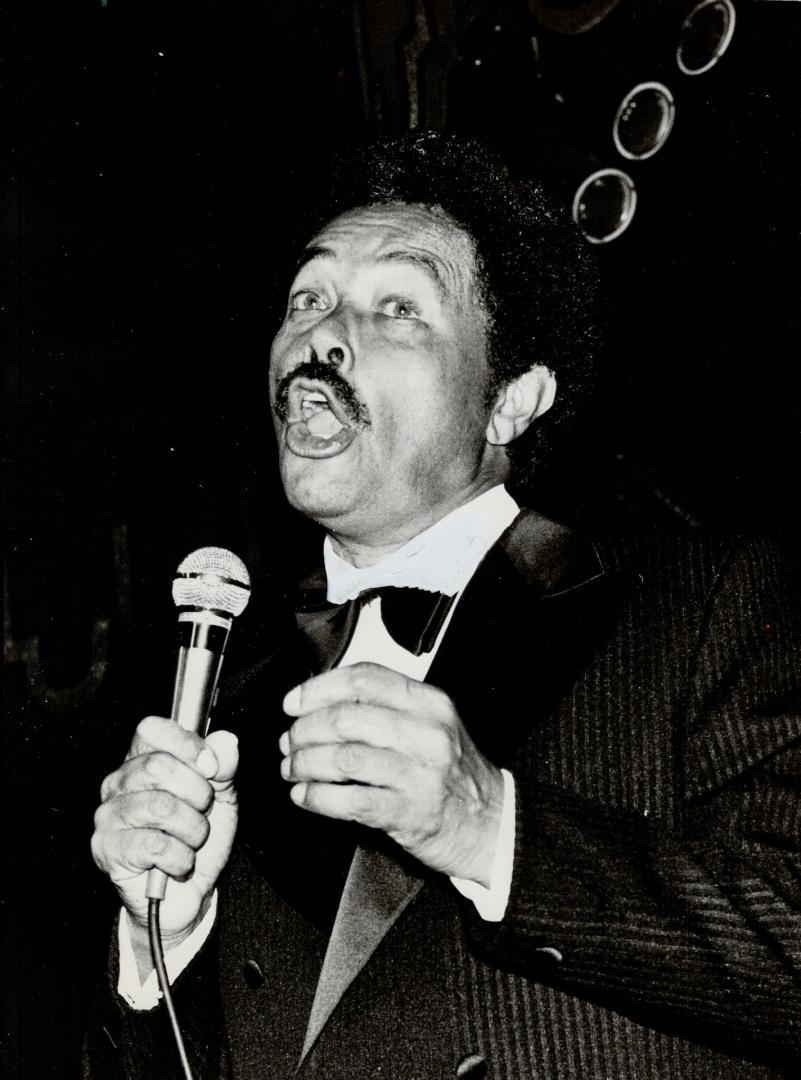 Singer Billy Eckstine at Imperial room