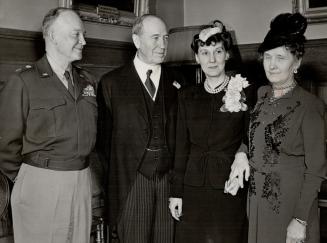 Eisenhower matthews Mrs, Eisenhower