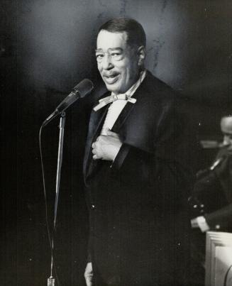 Duke Ellington played to full audience in Imperial Room of the Royal York Hotel last night, and youthfulness of music was reflected in their ages, says Eli Silas