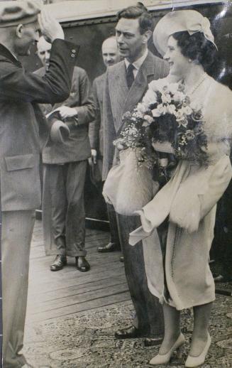 Royal Tours - King George VI and Queen Elizabeth (Canada May 1939) Quebec