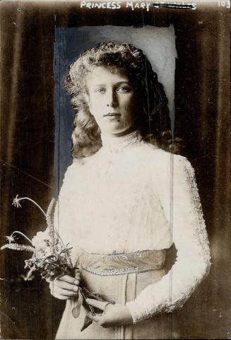 Royal Family - Mary, Princess (Eary pix up to 1922)