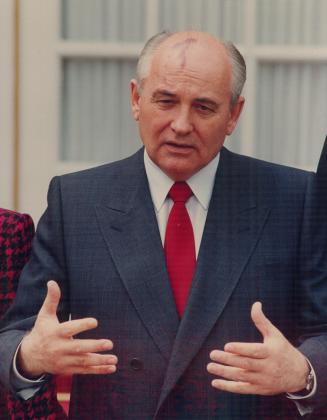 Kremlin Coup: Gorbachev ousted by Yanayev