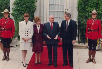 Columnist Gorbachev: 'Bush right'