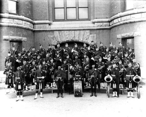 48th Highlanders' band, in front of Armouries, University Avenue