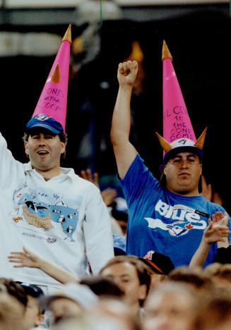 Cone Dome? This Blue Jay fan likes what he,s seeing early in David Cone's debut yesterday at dome