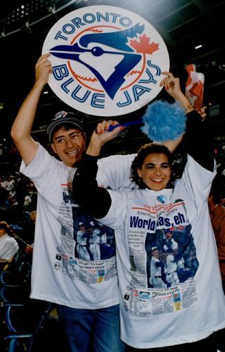 Carter leads celebrations at end of game 6, Atlanta 1992 World Series – All  Items – Digital Archive : Toronto Public Library