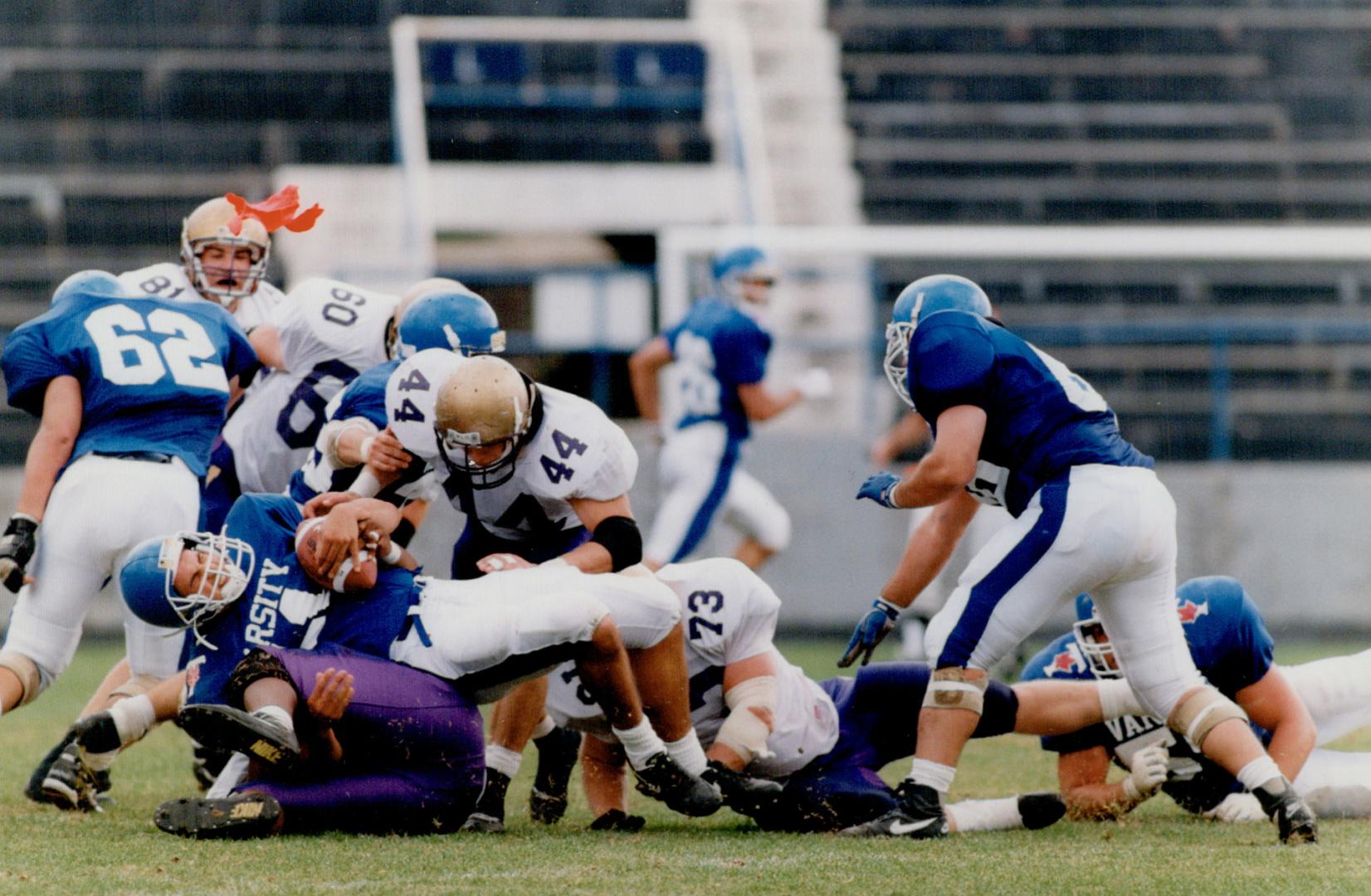 Football - College - Action 1990