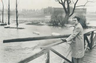 Streetsville Mayor Hazel McCallion inspects flooding caused by the storm-swollen Mullett Creek, which flows through the town, engulfed Dolphin Park an(...)