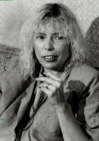 Joni Mitchell: Tonight's concert at CNE bandshell won't lean so heavily on jazz