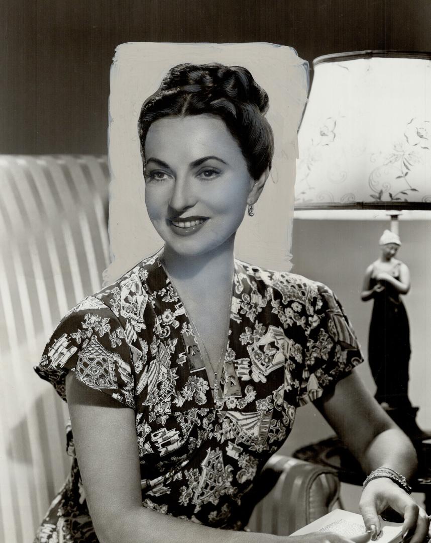 Agnes Moorehead