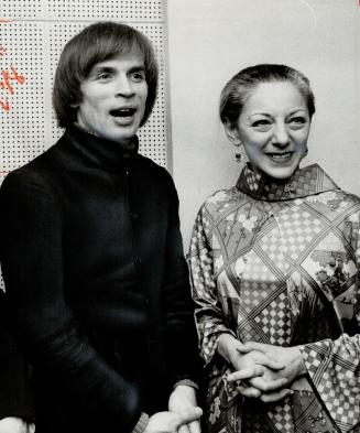 Ballet star Rudolf Nureyev chats with Celia Franca, artistic director of the national Ballet company, at a party in the O'Keefe Centre after his perfo(...)